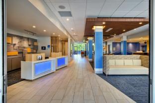 holiday inn express and suites new castle by ihg