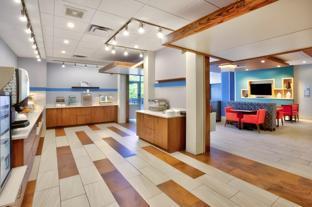 holiday inn express and suites new castle by ihg