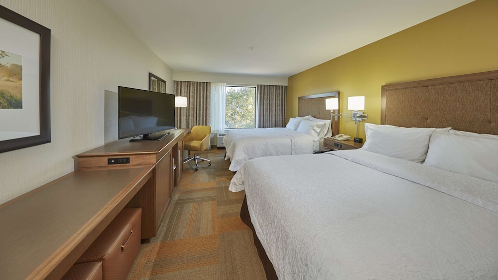 hampton inn and suites hood river