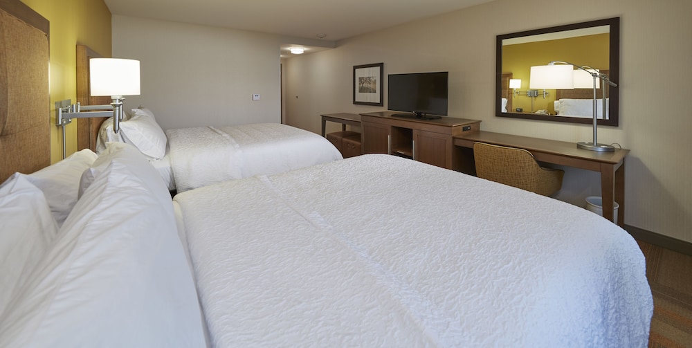hampton inn and suites hood river