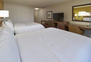 hampton inn and suites hood river