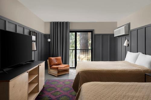 the coachman hotel