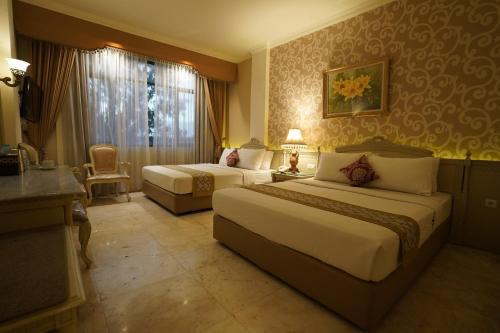 hotel indah palace solo