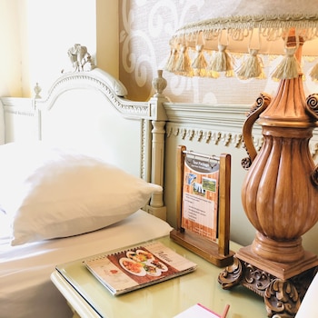 hotel indah palace solo