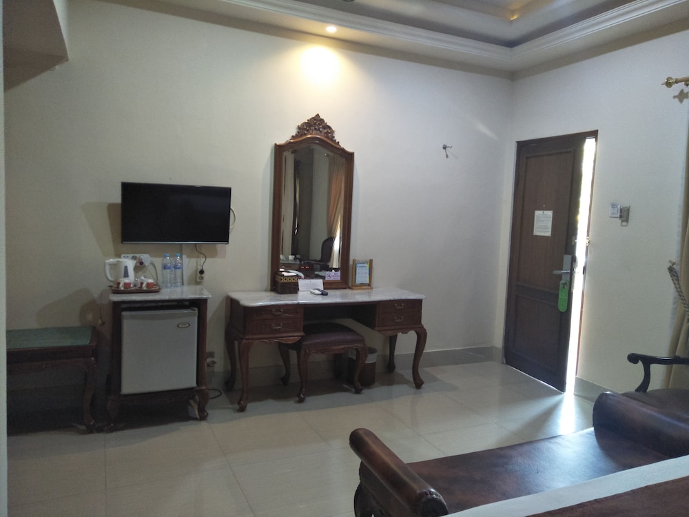 hotel indah palace yogyakarta