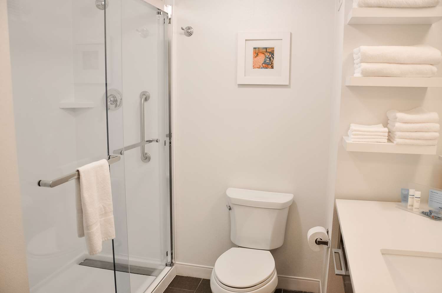 hampton inn and suites cincinnati kenwood