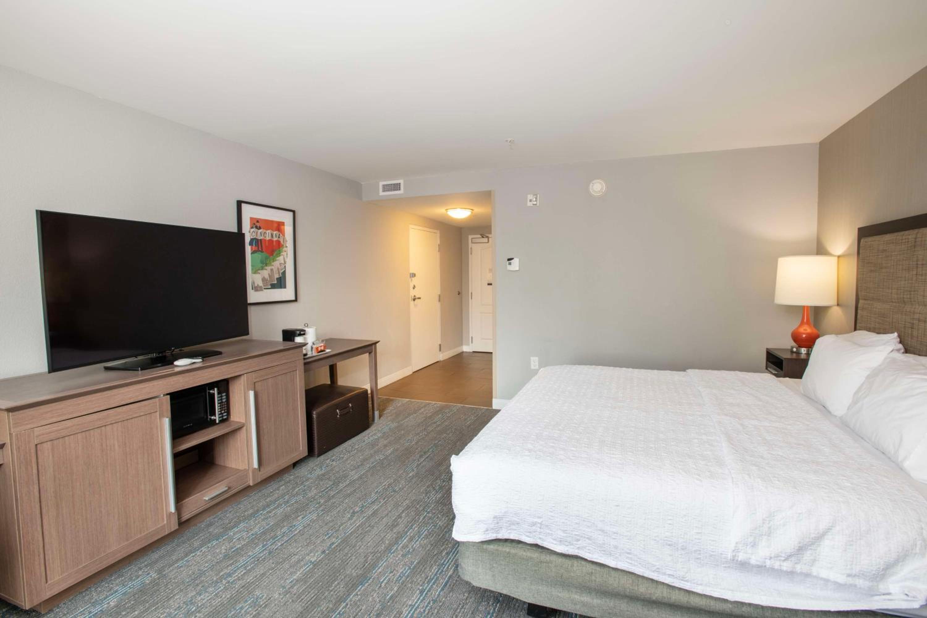 hampton inn and suites cincinnati kenwood