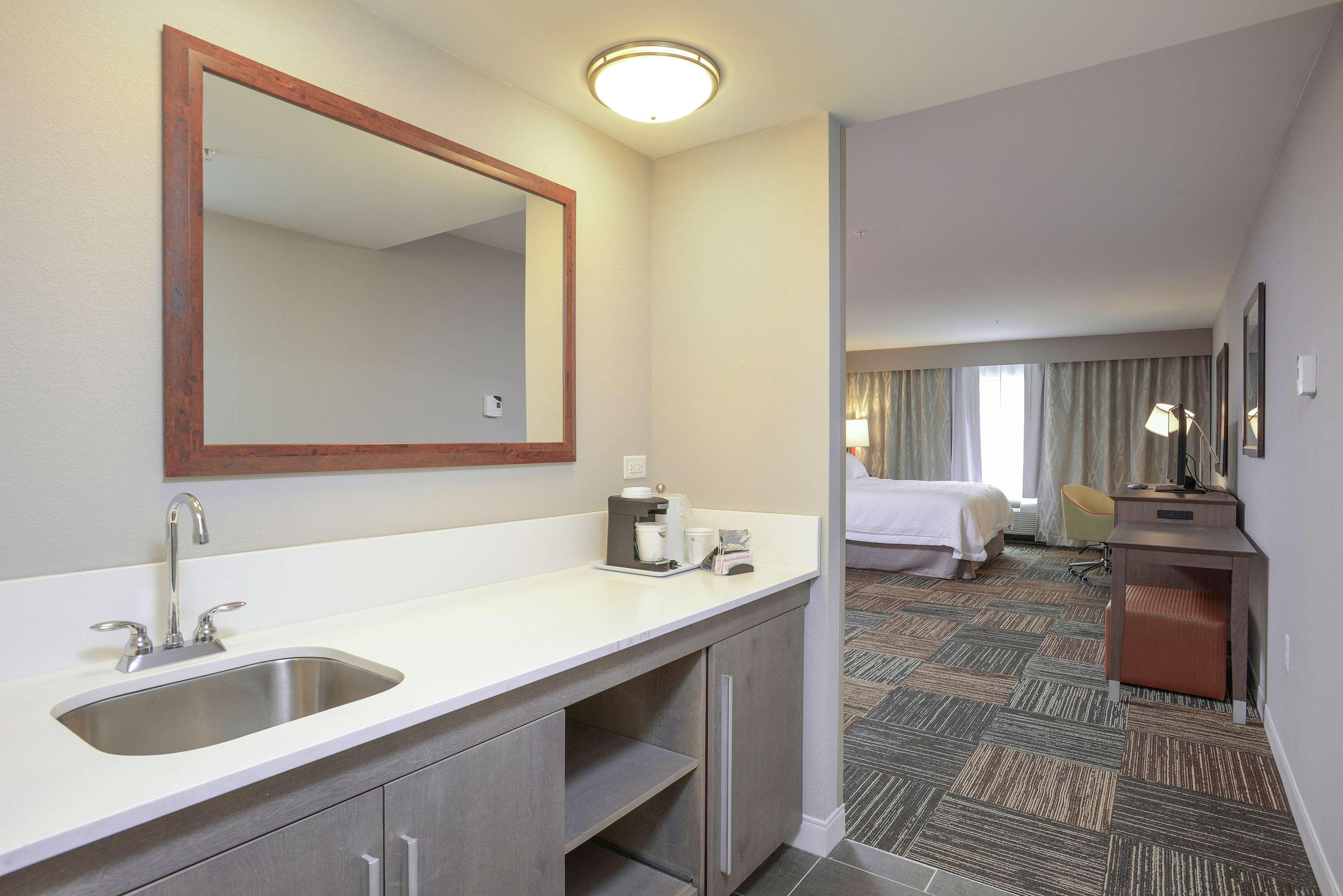 hampton inn and suites cincinnati kenwood
