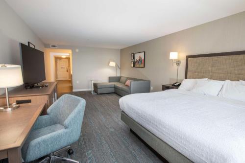hampton inn and suites cincinnati kenwood