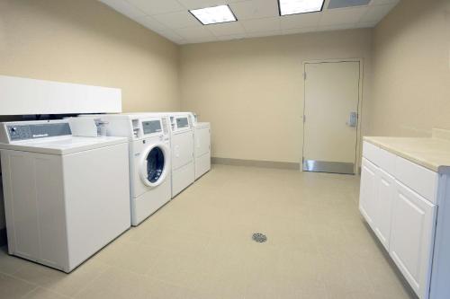 hampton inn and suites cincinnati kenwood