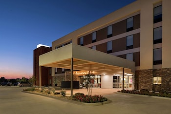 home2 suites by hilton alexandria