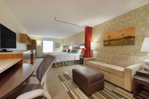 home2 suites by hilton alexandria