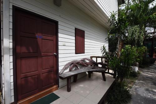 phi phi twin palms bungalows