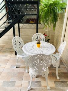 rota bh hostel