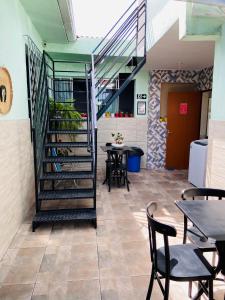 rota bh hostel