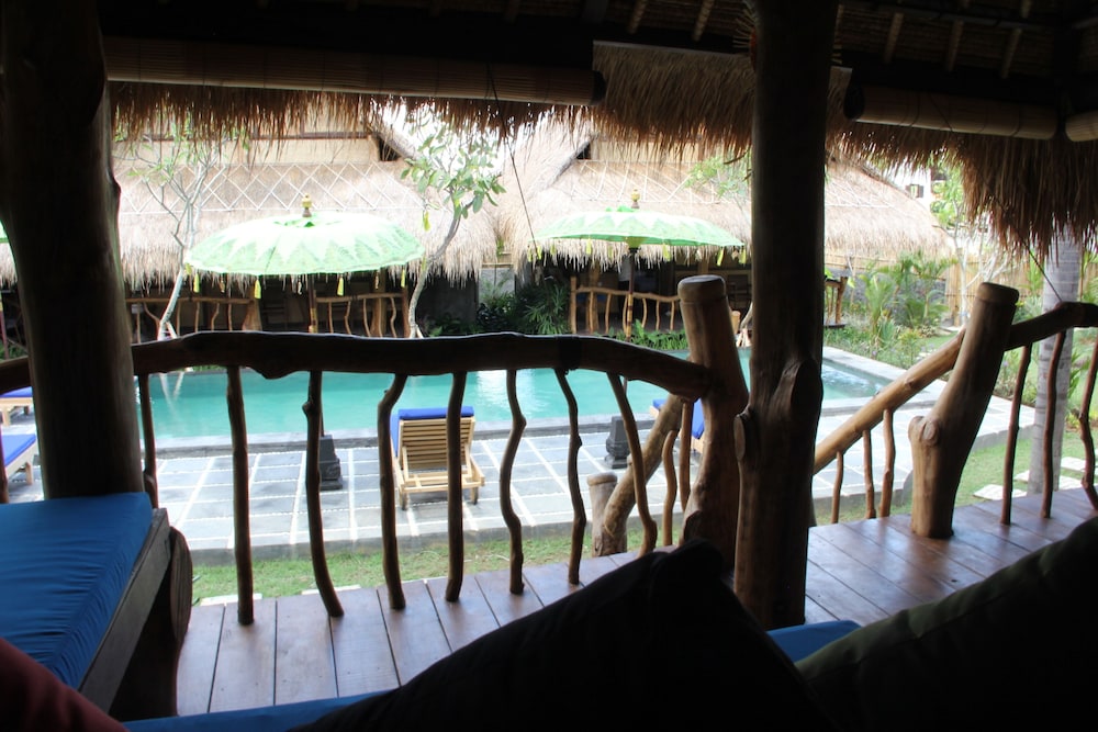 the calmtree bungalows