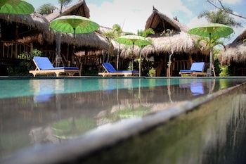 the calmtree bungalows