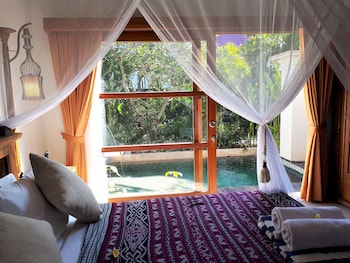 the calmtree bungalows