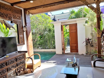 the calmtree bungalows