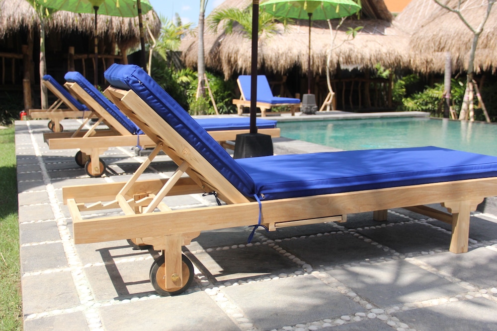 the calmtree bungalows