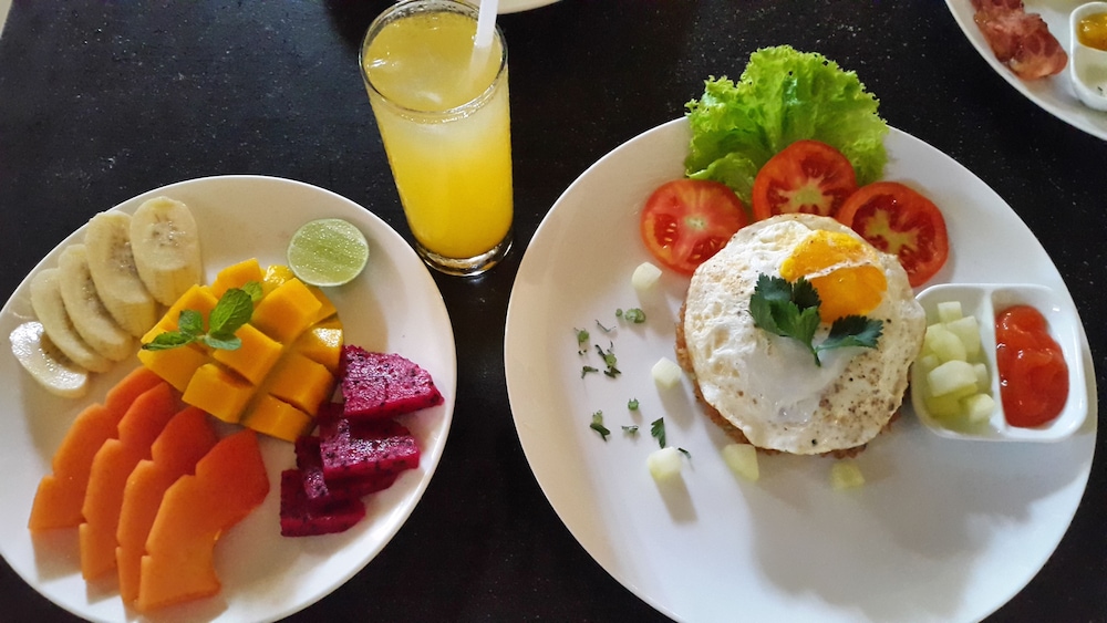 the calmtree bungalows