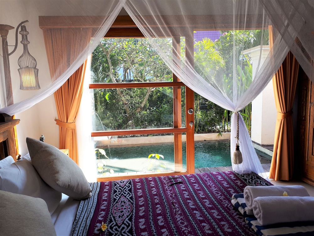 the calmtree bungalows