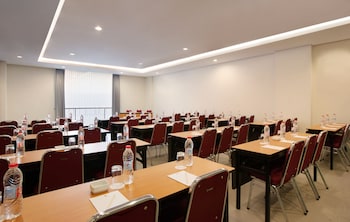 Amaris Hotel Sriwedari Solo,Laweyan>>Central Java,3 star