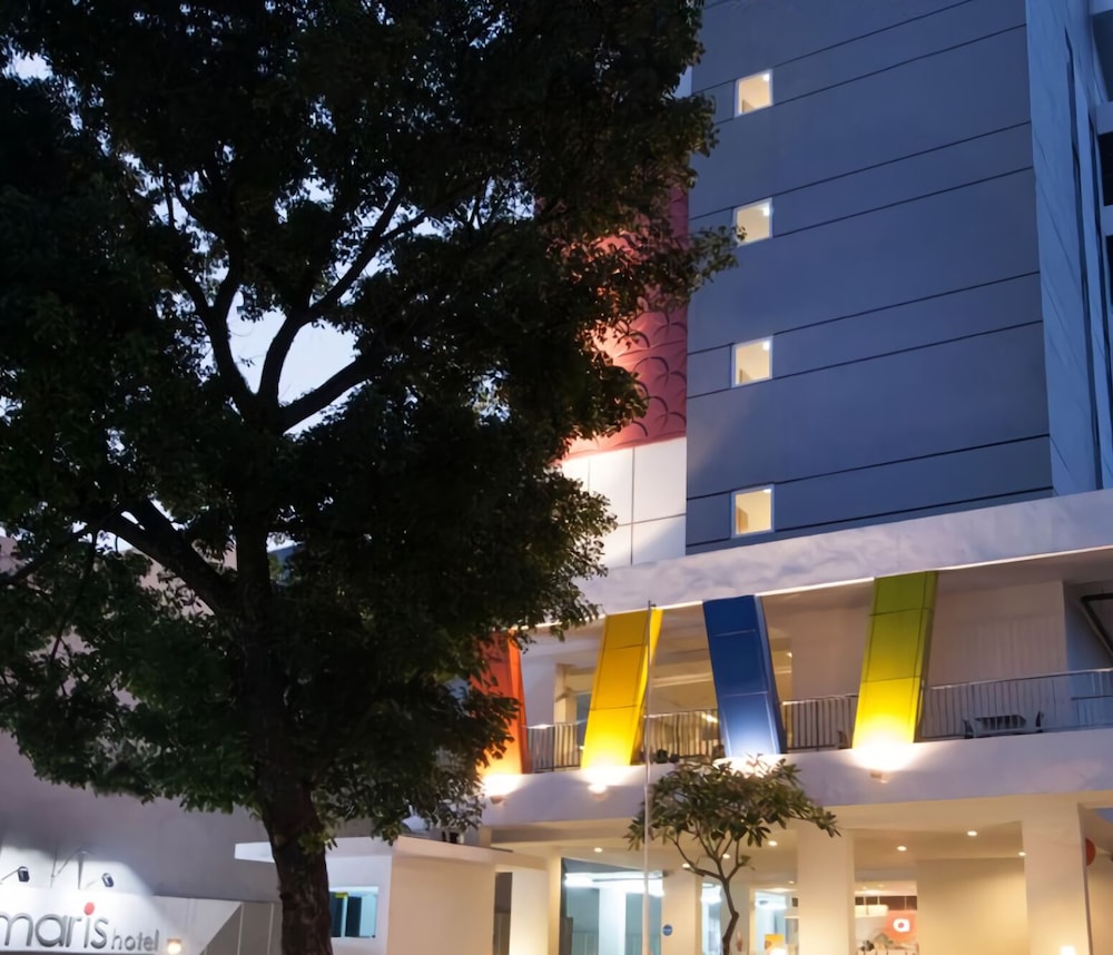 amaris hotel sriwedari solo
