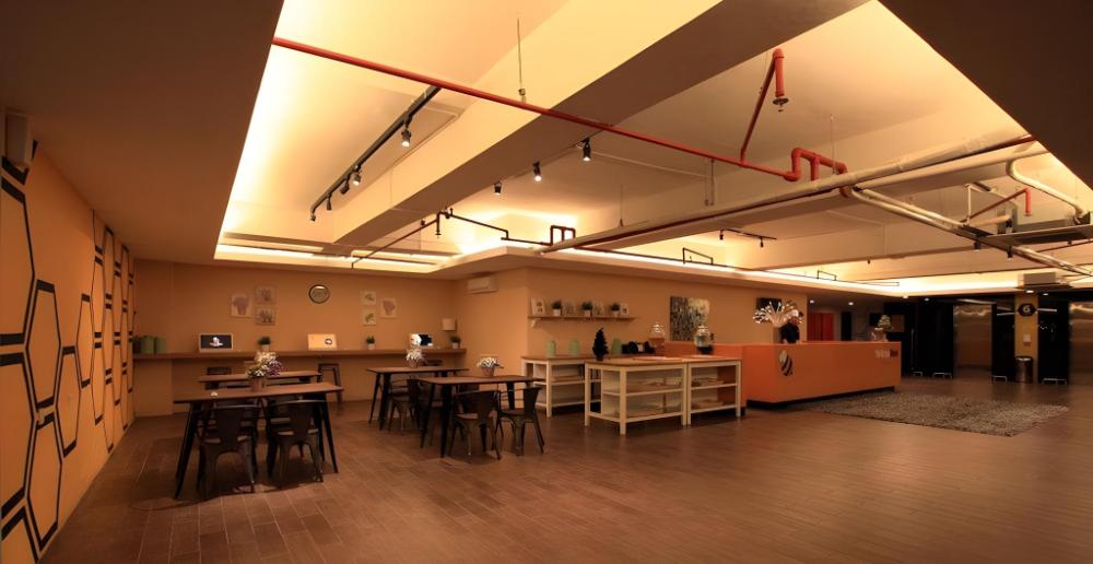 yellow bee tangerang