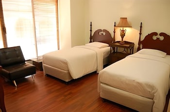 arimbi pejaten suites