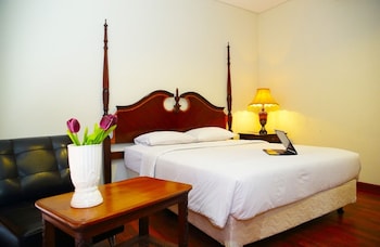 arimbi pejaten suites