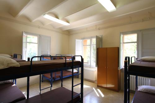 alberg roques blanques