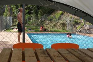 alberg roques blanques