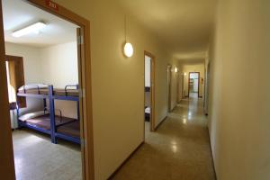 alberg roques blanques