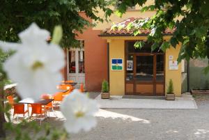 alberg roques blanques