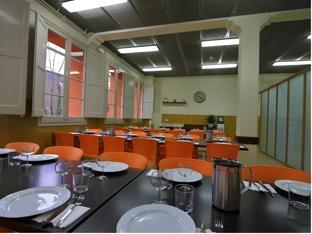 alberg roques blanques