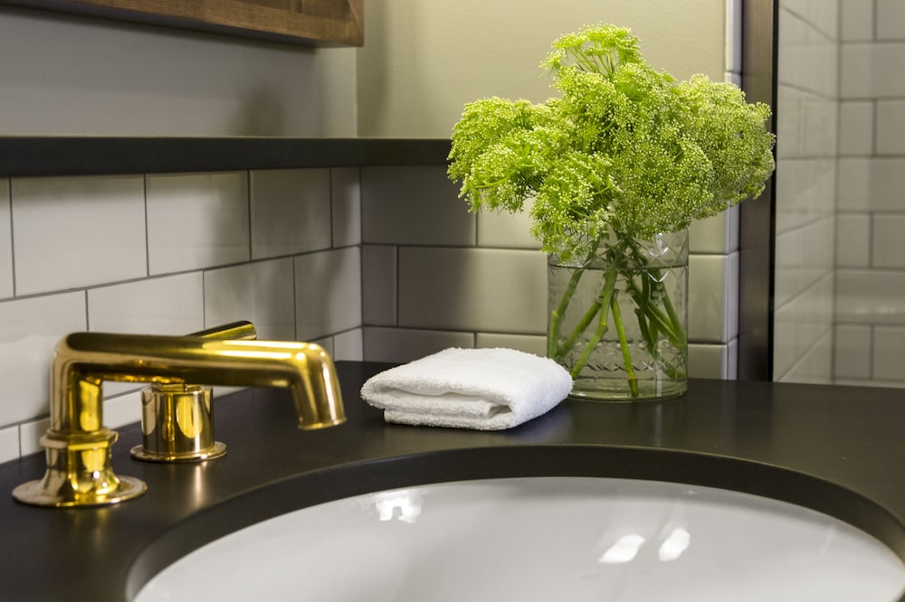 kimpton journeyman hotel by ihg