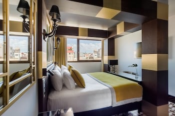 room mate anna barcelona