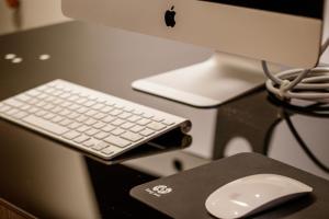 via hotel taipei station