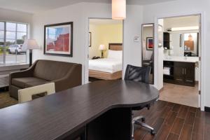 candlewood suites beaumont by ihg