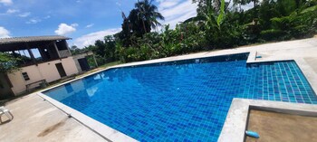 mountain blue cottage