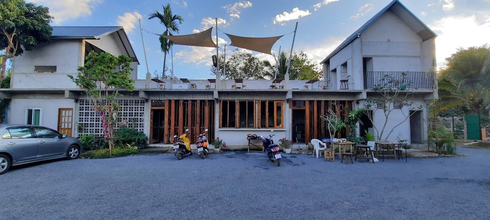 mountain blue cottage