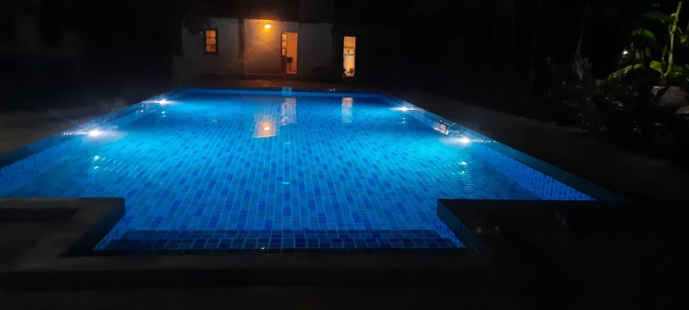 mountain blue cottage