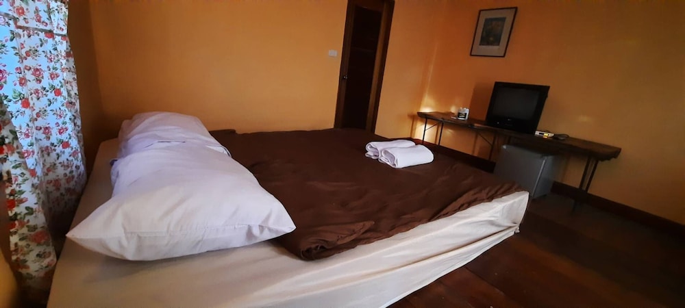 mountain blue cottage