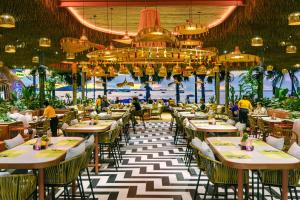 a one new wing hotel