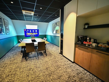ibis beaune la ferme aux vins