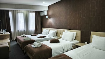 hotel voyager