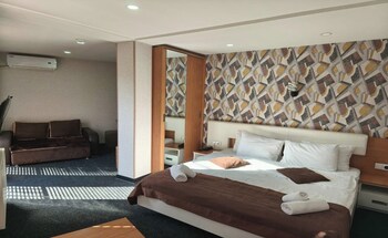 hotel voyager