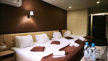 hotel voyager