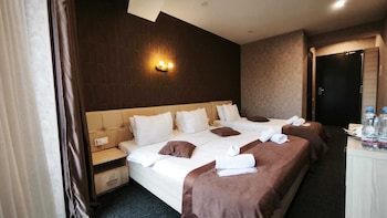 hotel voyager
